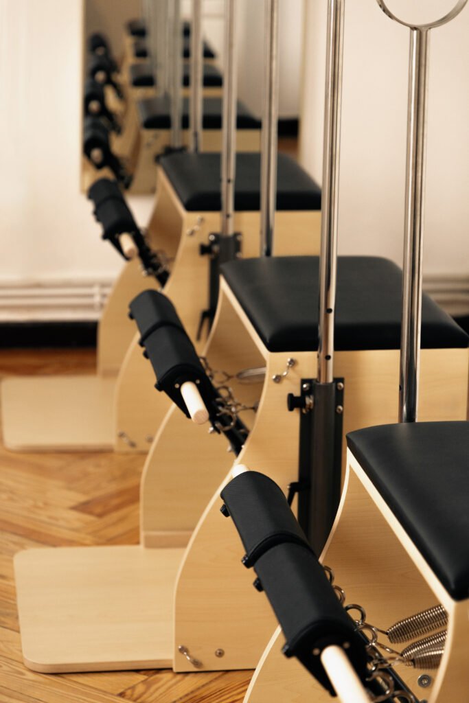 temple pilates maquinas reformer Temple Pilates studio, offering personalized Pilates sessions with advanced equipment in a calm and professional environment